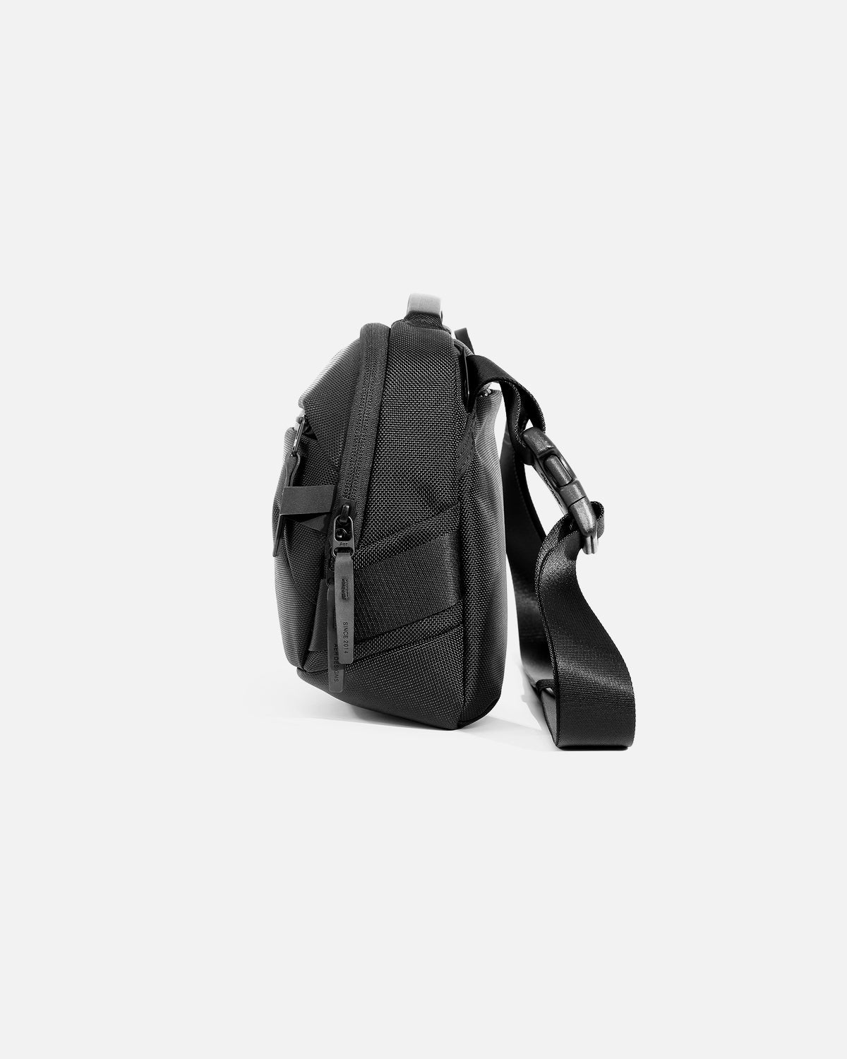 AER Day Sling 4 Max