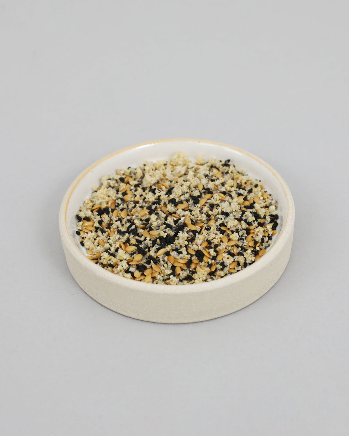 Dor and Tan White Strata Pinch Dish